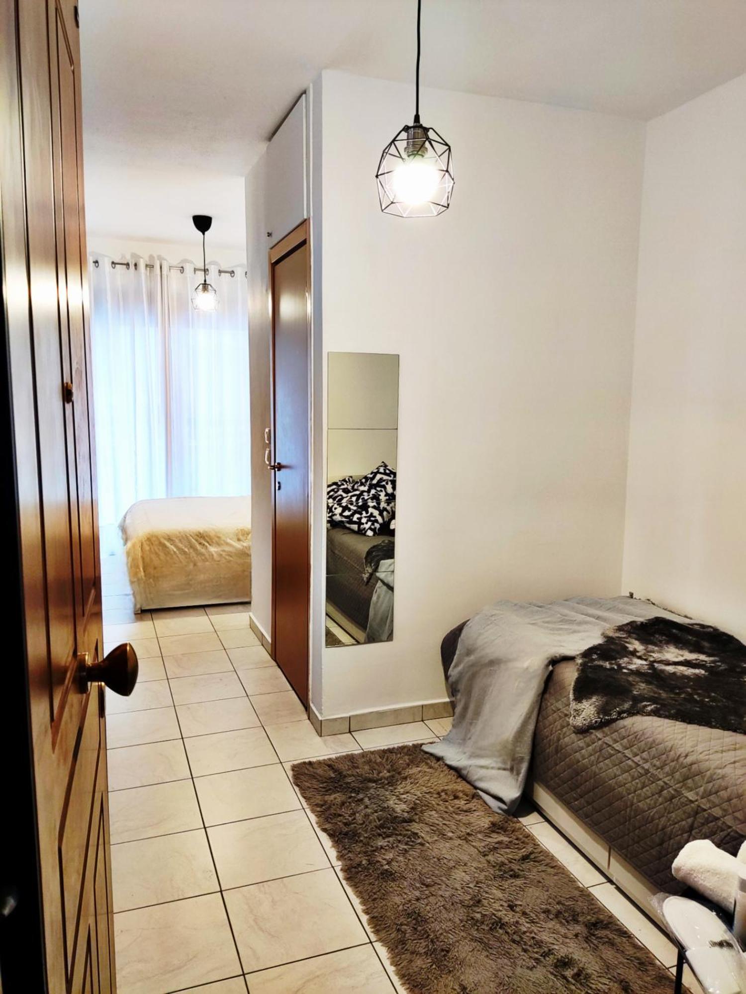 Apartment Elegant With Balcony & 1 Gbps Fiber Thessaloniki